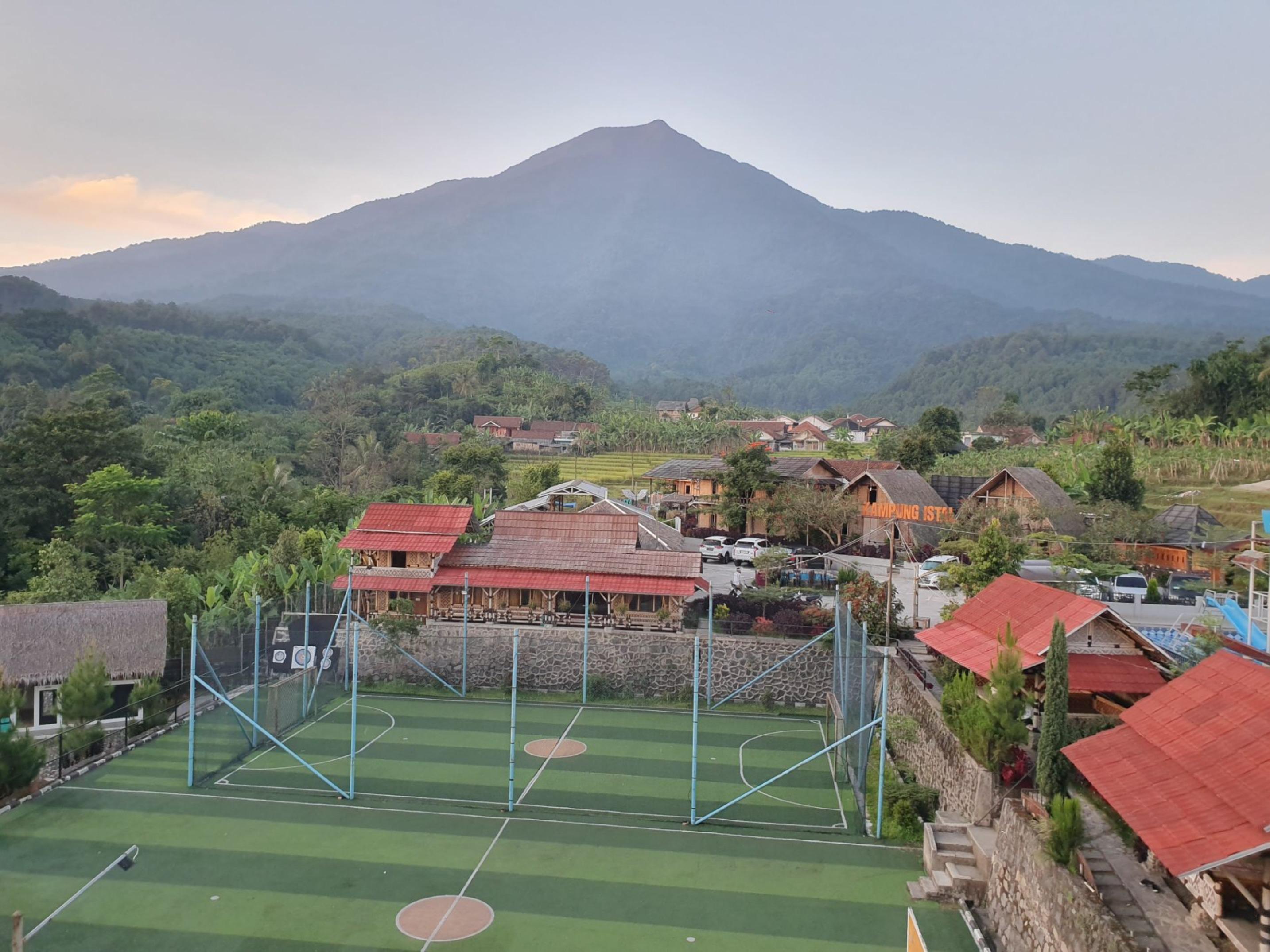 Reddoorz At Kampung Istal Bogor Hotel Eksteriør billede