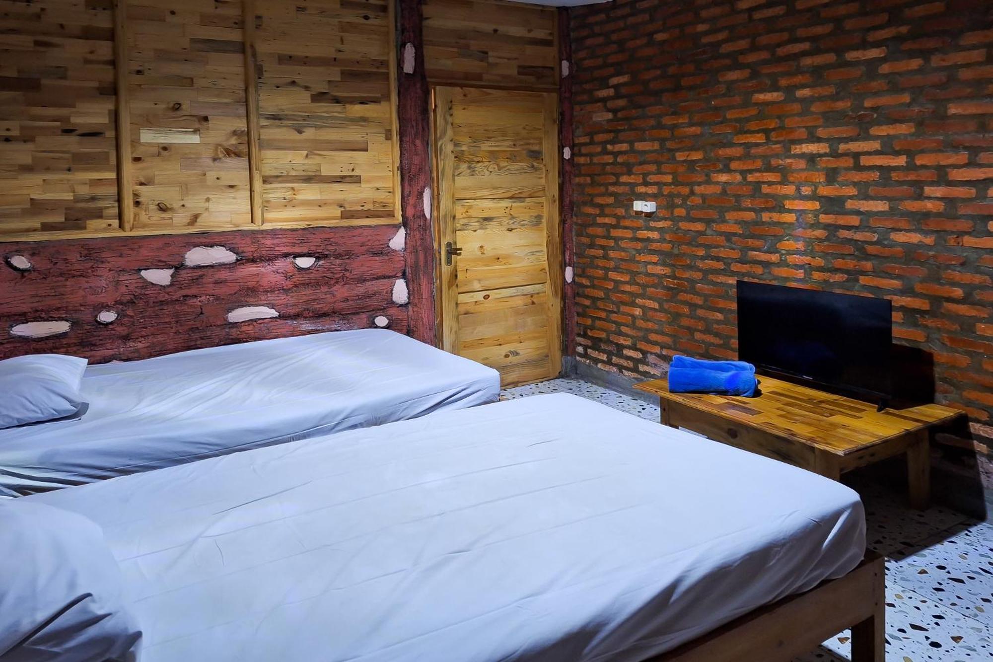 Reddoorz At Kampung Istal Bogor Hotel Eksteriør billede