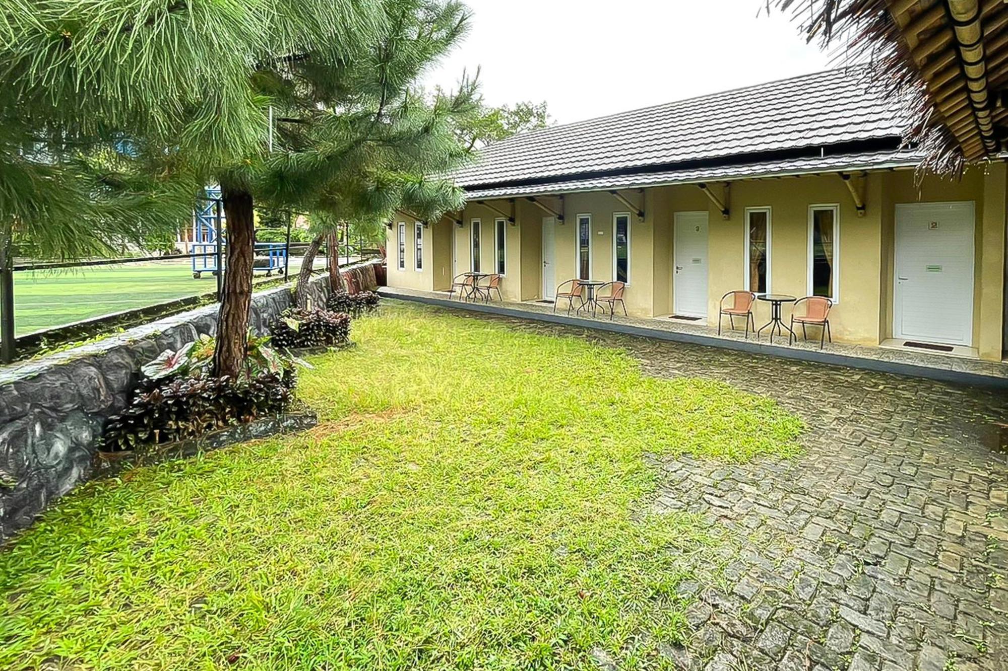 Reddoorz At Kampung Istal Bogor Hotel Eksteriør billede